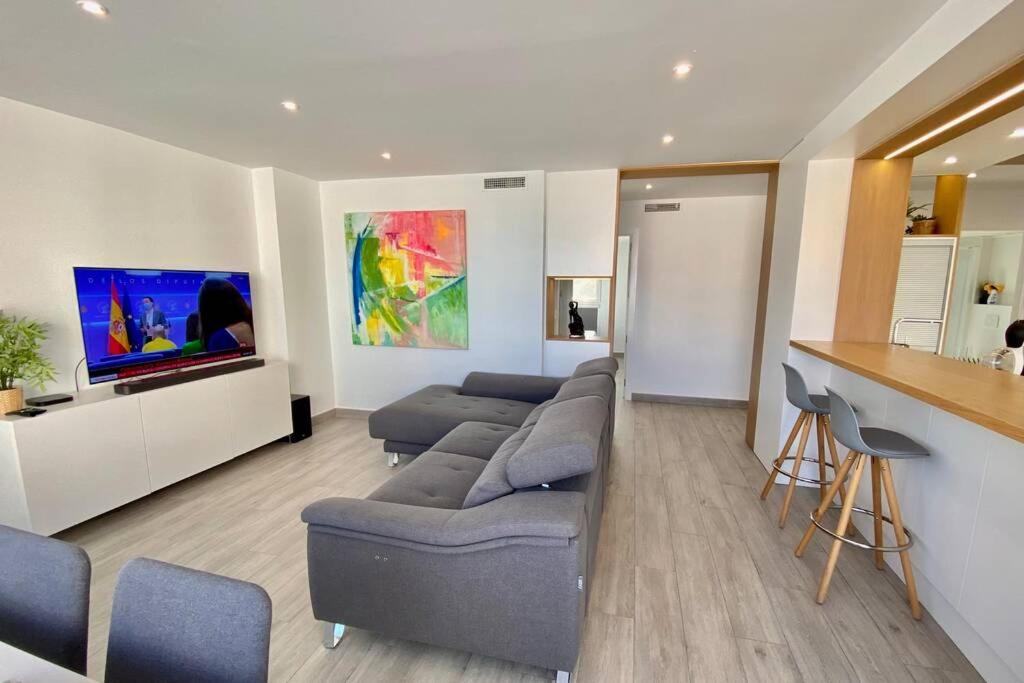 Central Modern Apartment 3 Bed 2 Bath إل كامبيلو المظهر الخارجي الصورة