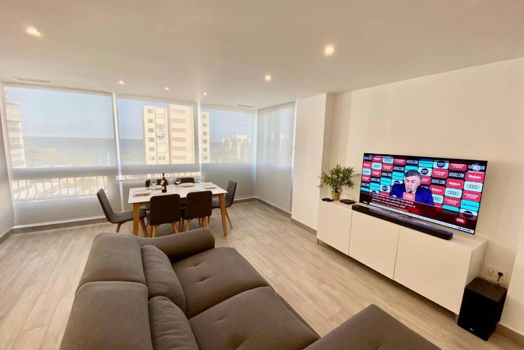 Central Modern Apartment 3 Bed 2 Bath إل كامبيلو المظهر الخارجي الصورة