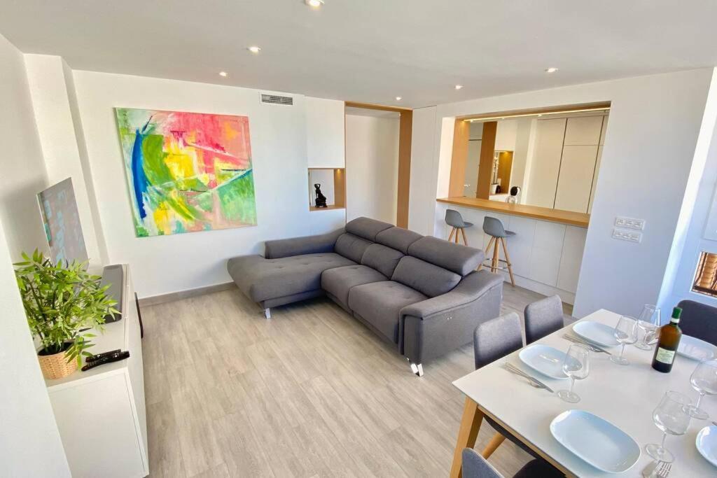 Central Modern Apartment 3 Bed 2 Bath إل كامبيلو المظهر الخارجي الصورة